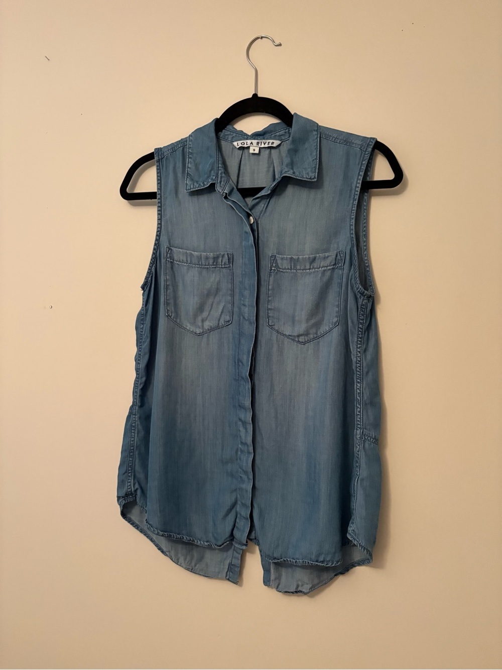 Lola River Lightweight Collared Button-Up Top Coastal Chic - Size Small